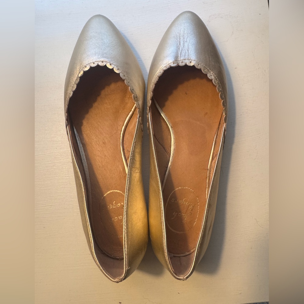 Jack Rogers Metallic Gold Scalloped Flats